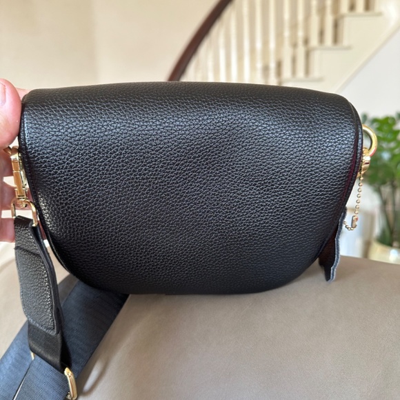 NWOT black crossbody purse - Picture 2 of 5